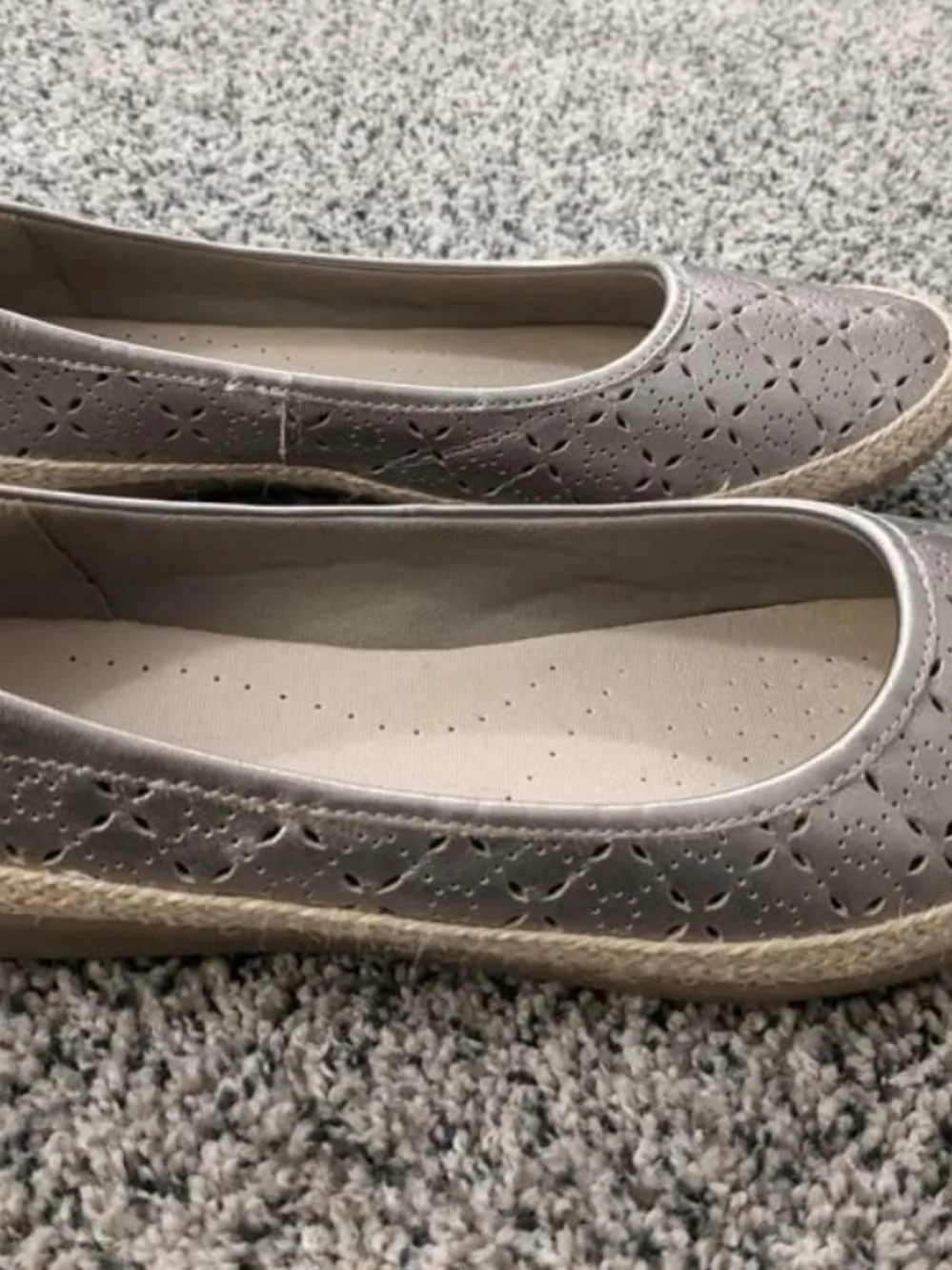 Clarks Metallic Gray Flats With Jute 9.5 Comfort Collection